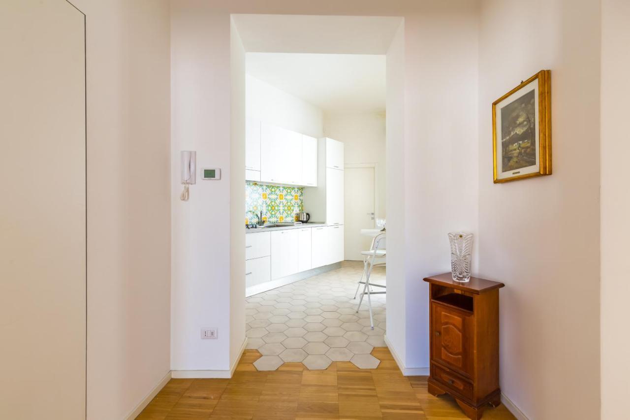 Nova Stylish House In Center By Napoliapartments Exterior photo